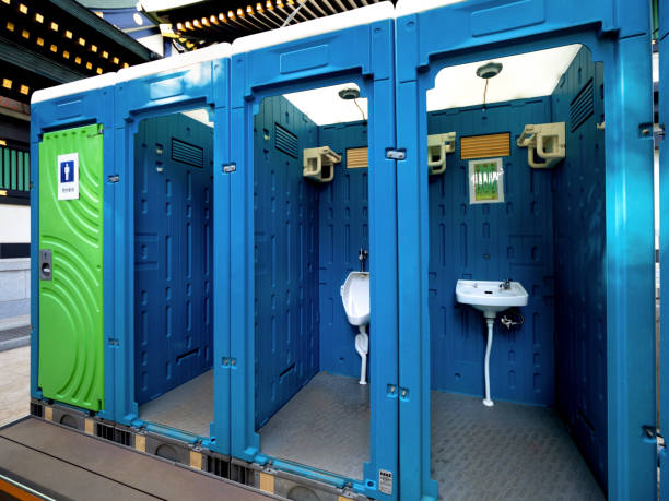 Best Luxury portable toilet rental  in Milaca, MN